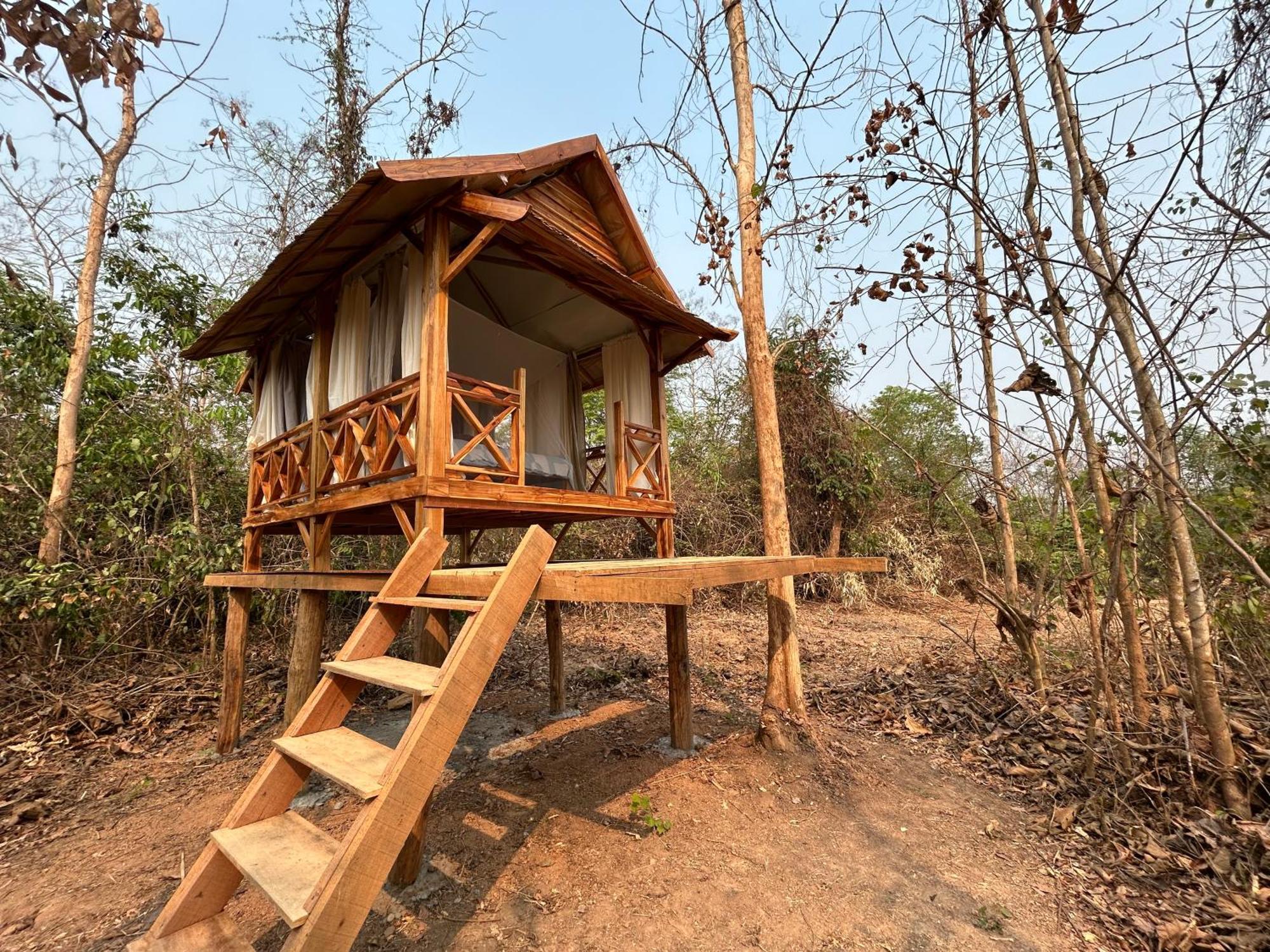 Namkhan Horses Stables Luang Prabang Ngoại thất bức ảnh
