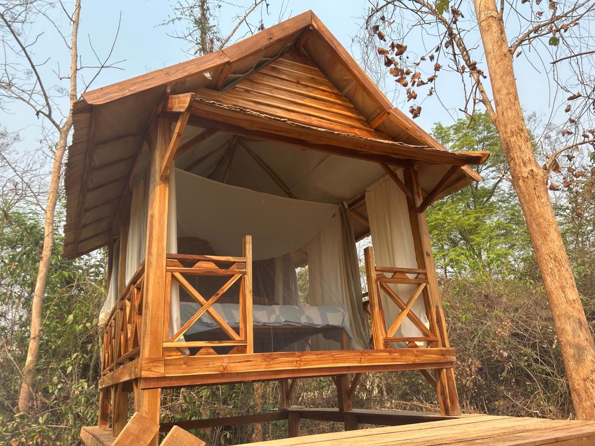 Namkhan Horses Stables Luang Prabang Ngoại thất bức ảnh